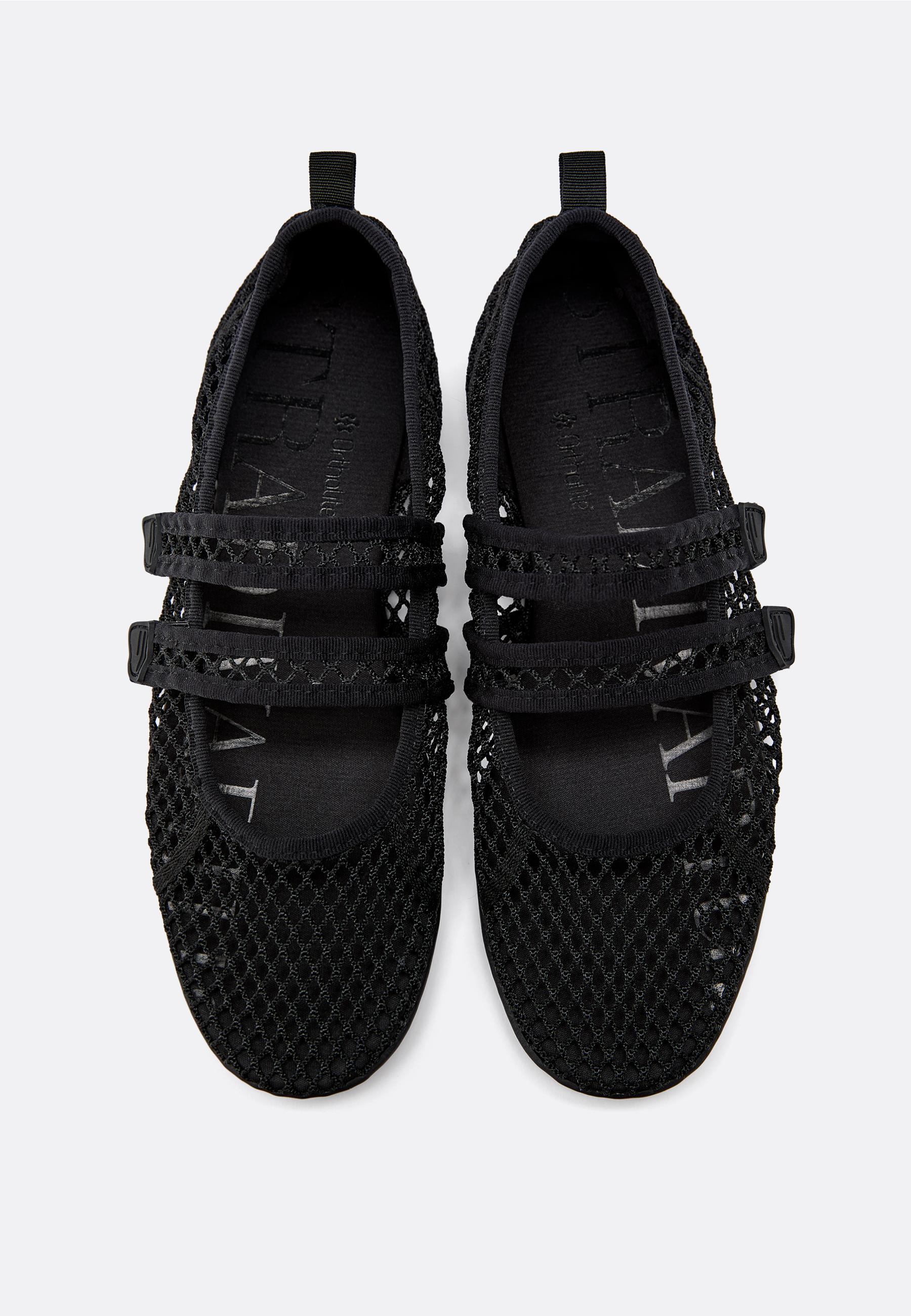 Mesh sneakers — BLACK