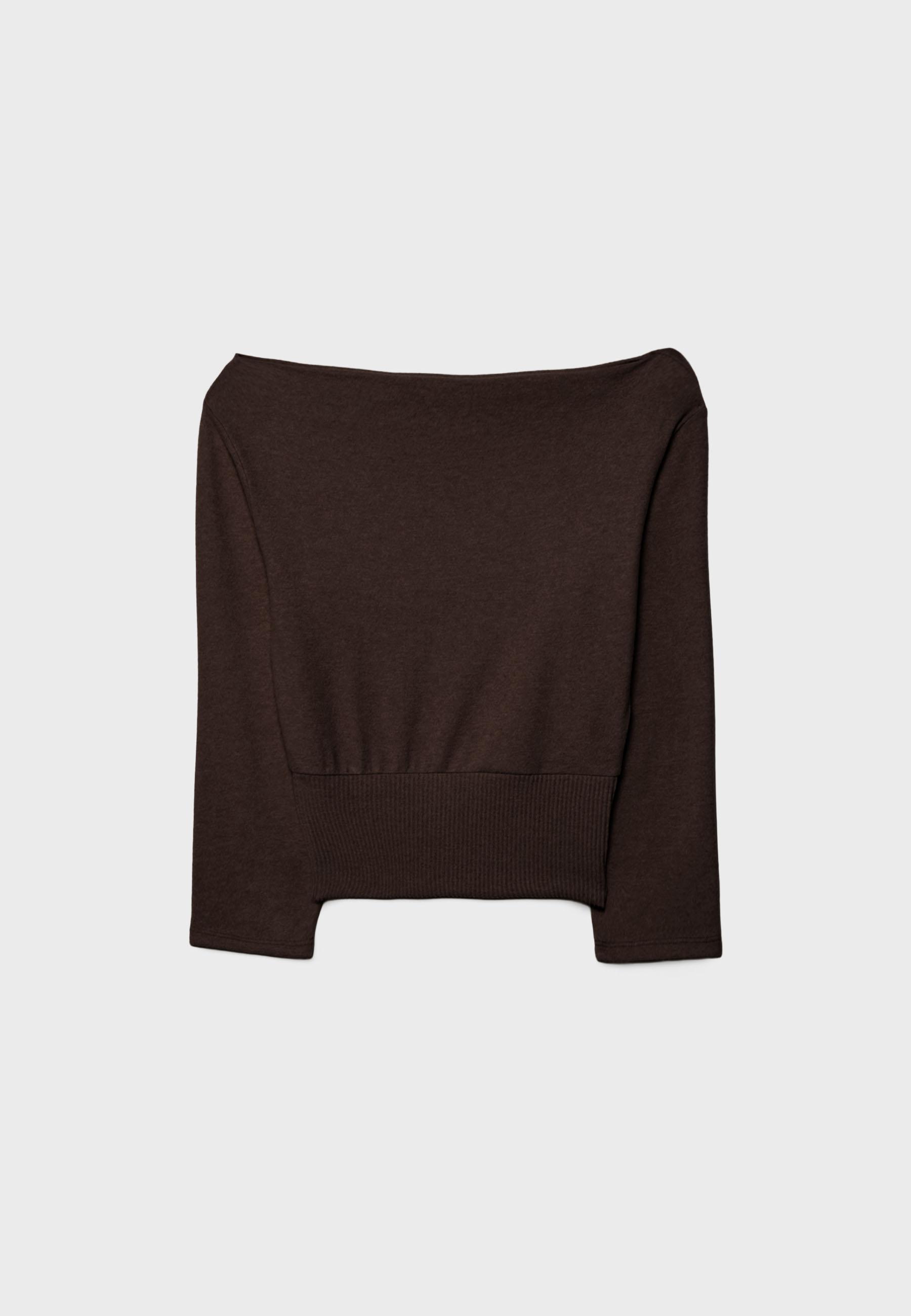 Boat neck knit T-shirt with sash belt — Brown