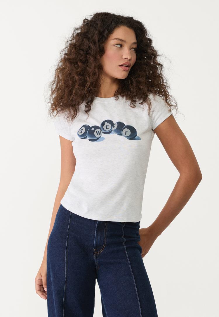 camiseta fitted estampado