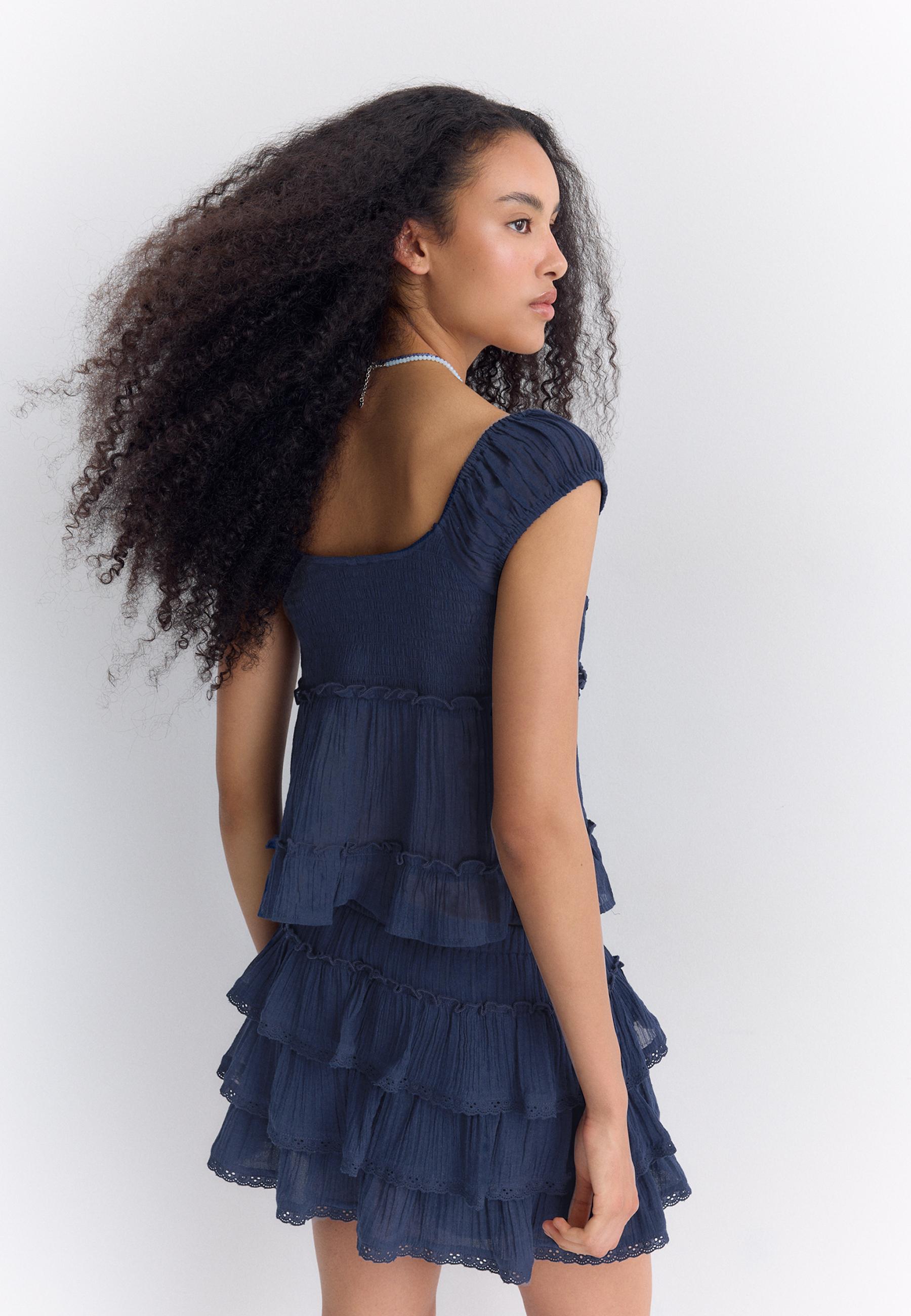 Fluid top with buttons — Navy blue