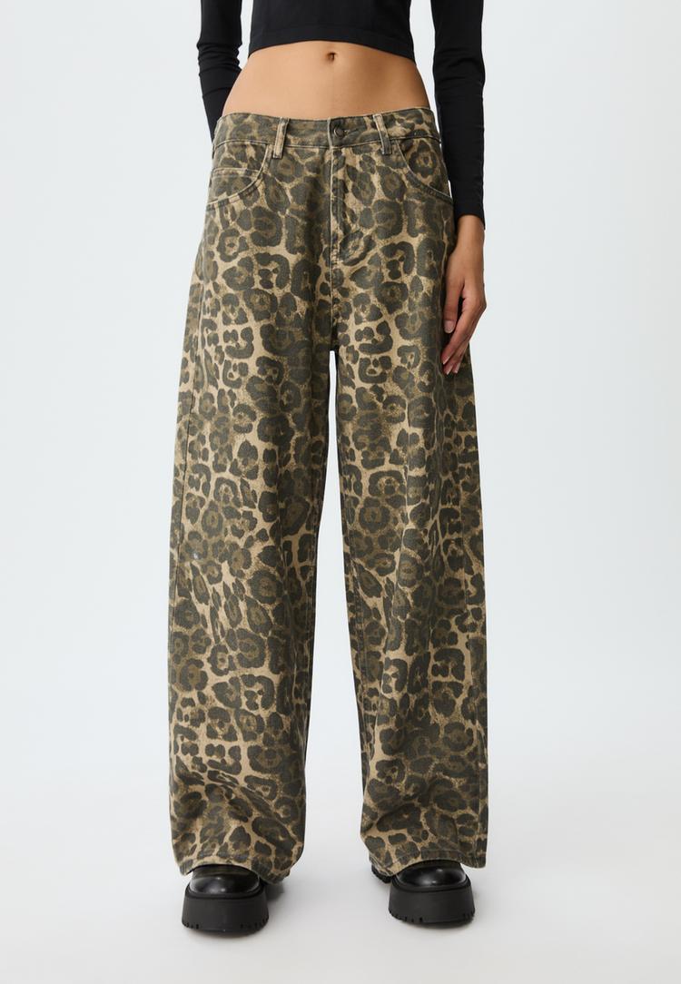 Stradivarius Pantaloni Baggy Leopard Gri 32