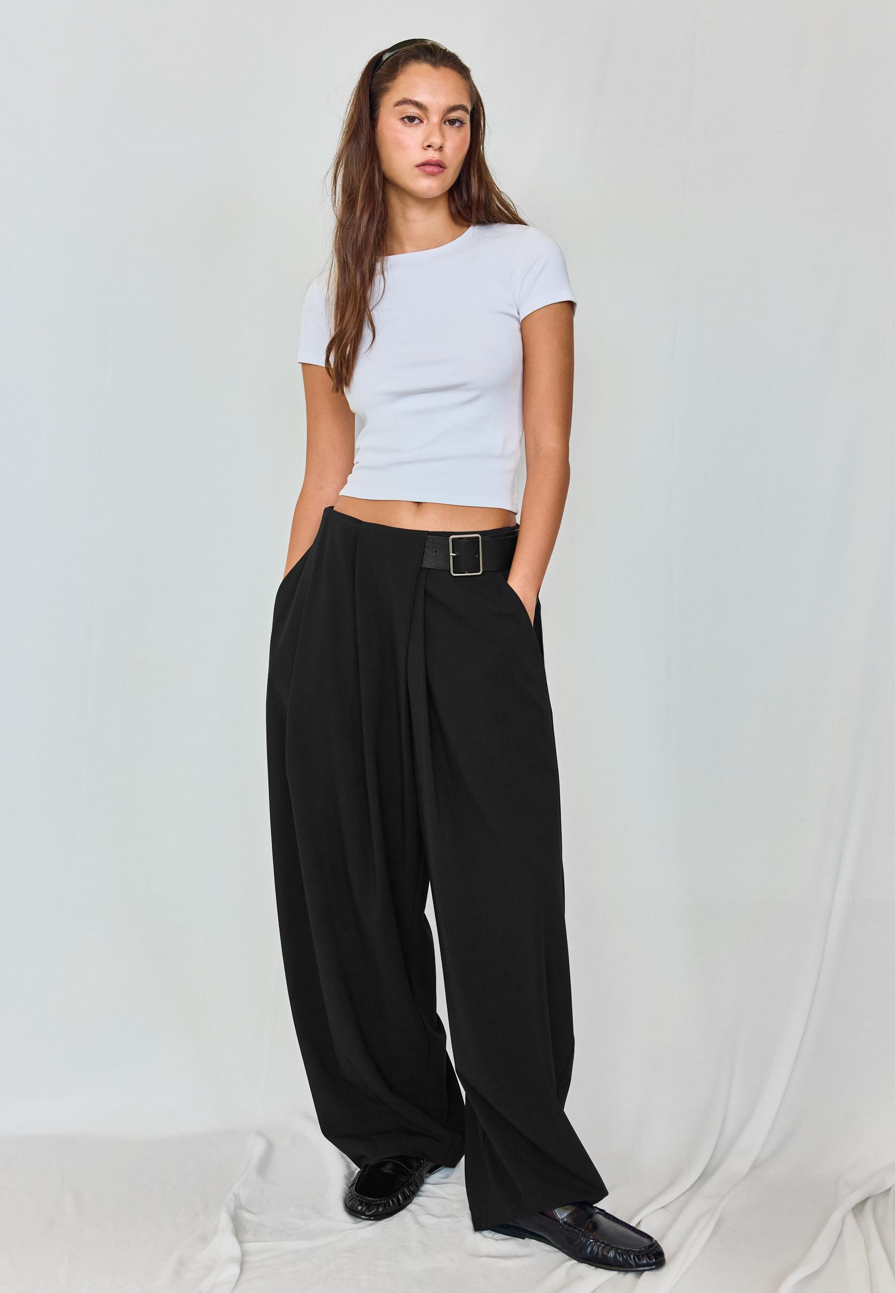 Stradivarius Βασική Μπλούζα Slim Fit Λευκό L