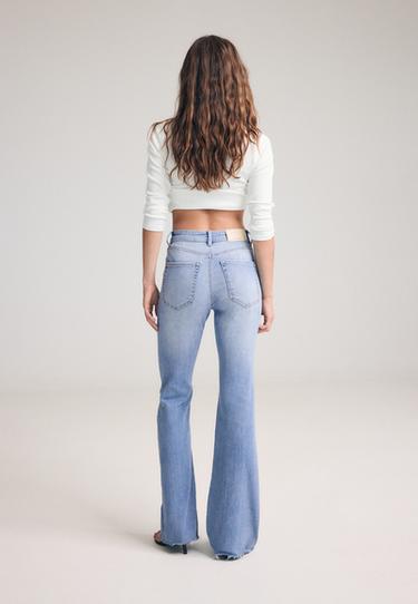 D74 stretch bell bottom jeans with slit — MEDIUM LIGHT BLUE DENIM 5
