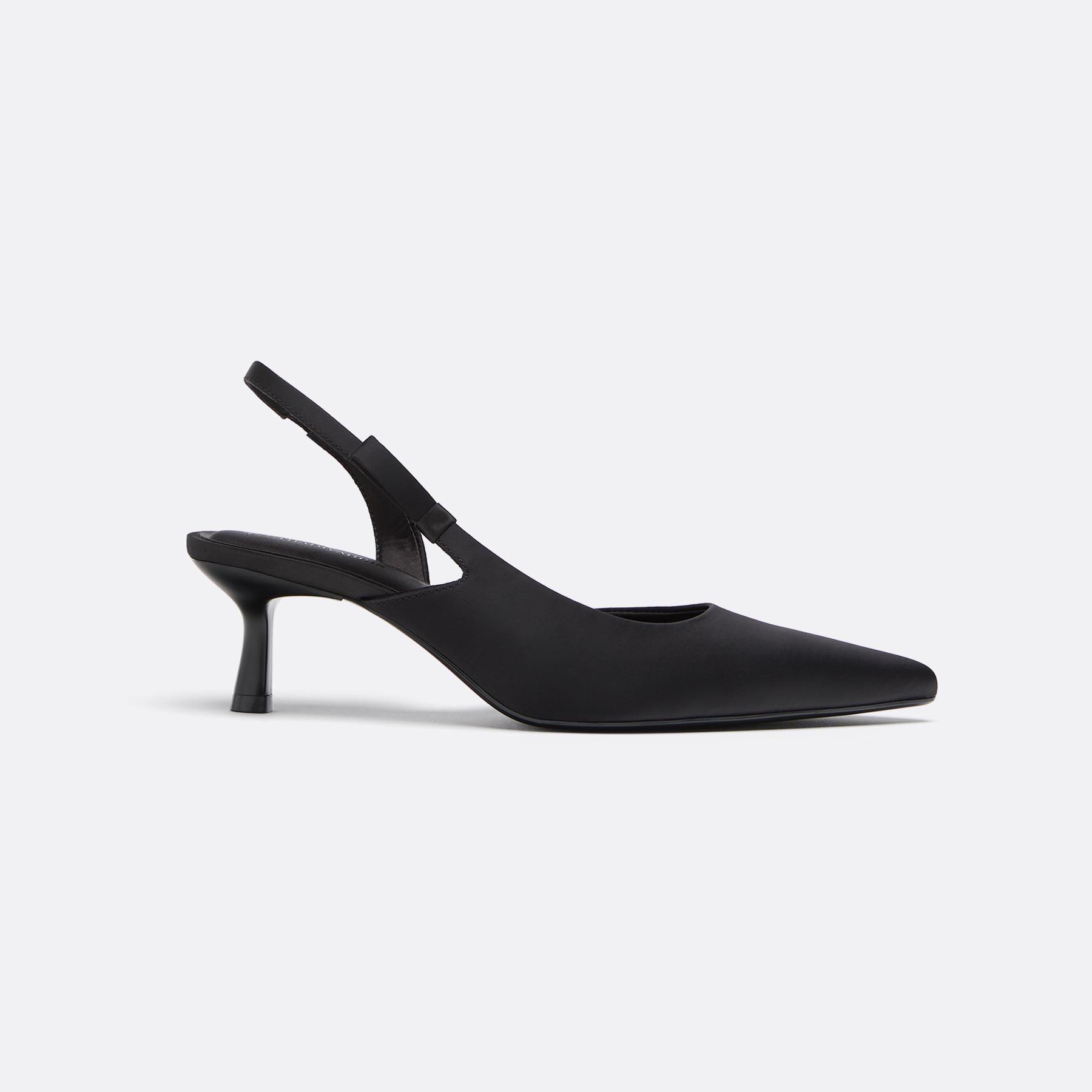 Zapato tacón destalonado lazo