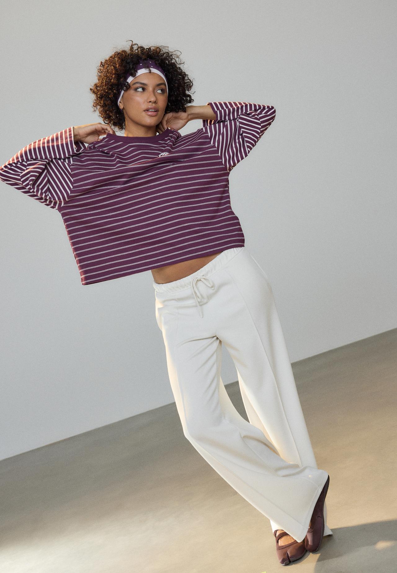 Soft-touch wide-leg jogger trousers with pin tuck — Vanilla