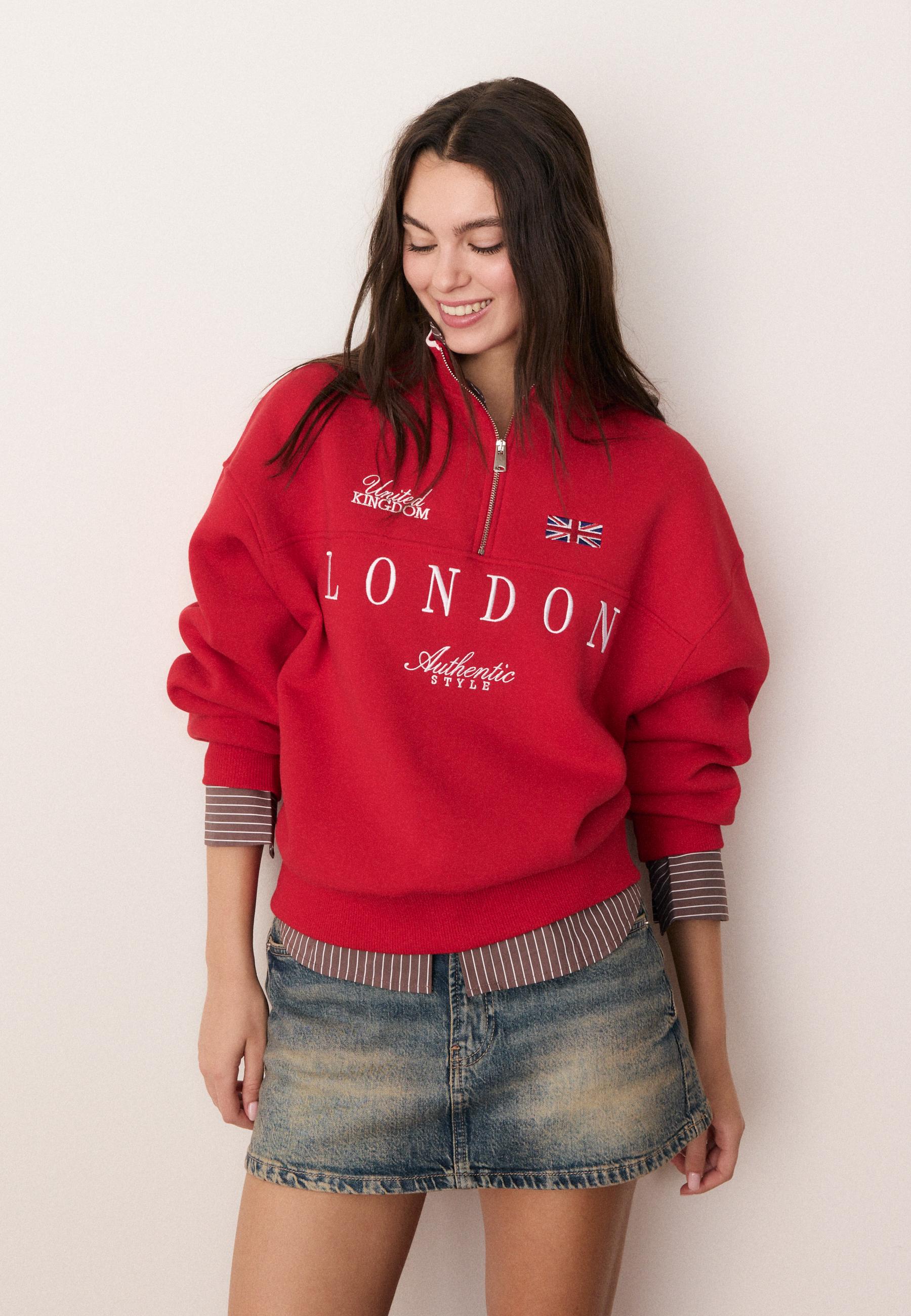 Embroidered Zip-Up Sweatshirt - Women's fashion | Stradivarius Romania