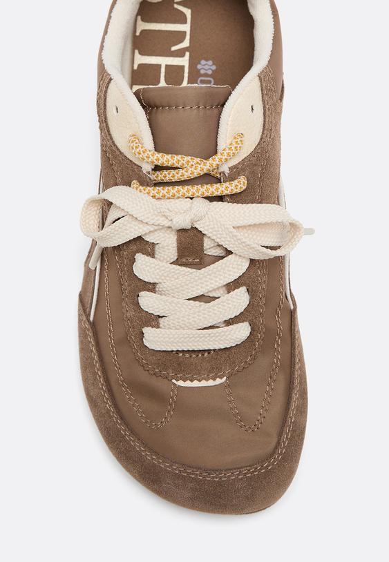 Stradivarius S009 Leather Detail Barefoot Trainers Brown 6