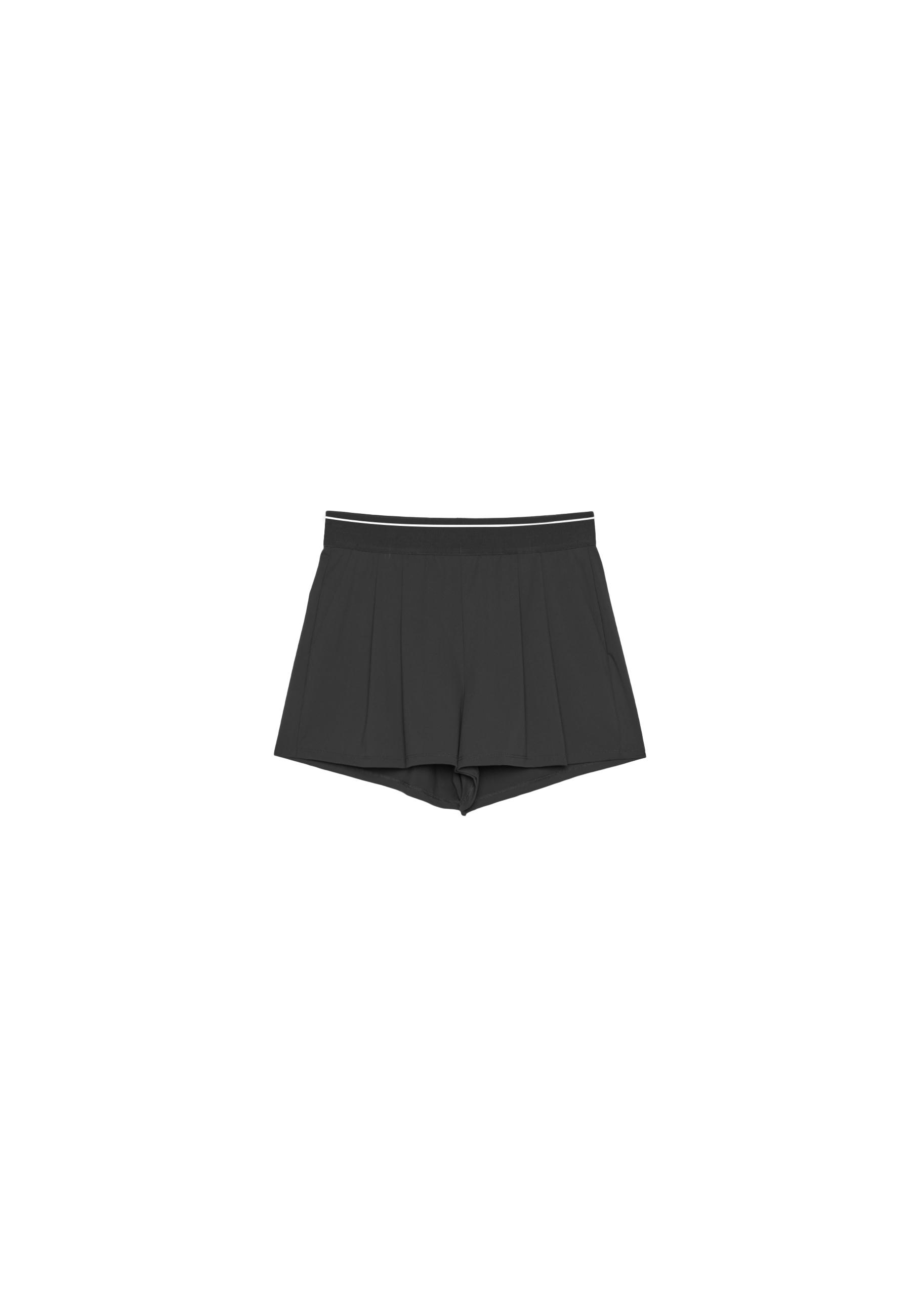 Smart shorts with elasticated waistband — Black