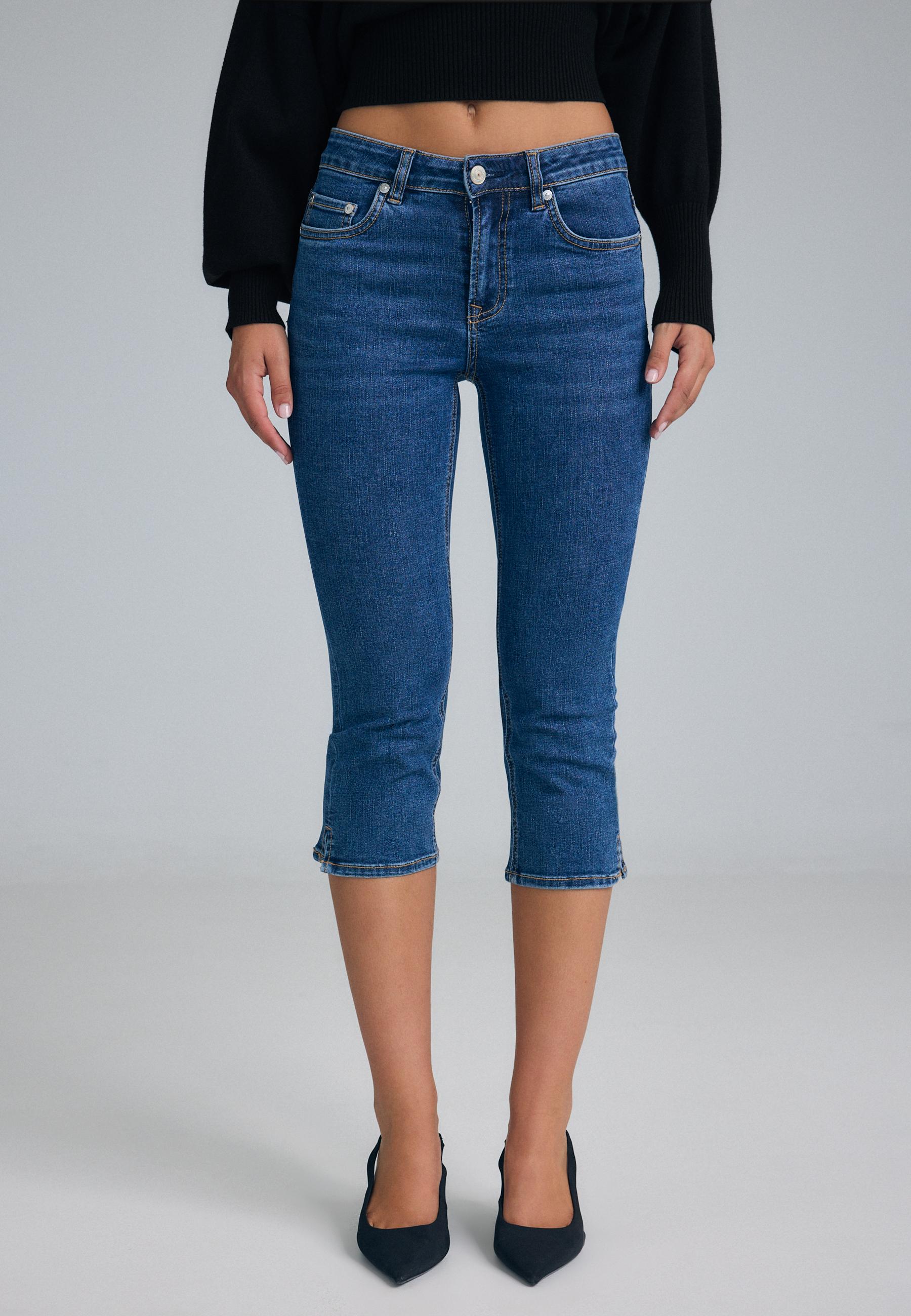 Capri jeans — MEDIUM DENIM WASH