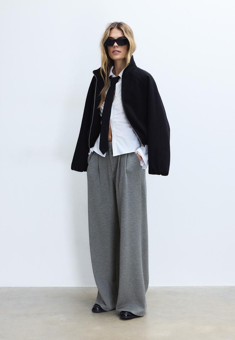 Stradivarius Pantaloni Eleganți, Moi La Atingere Gri Închis 32