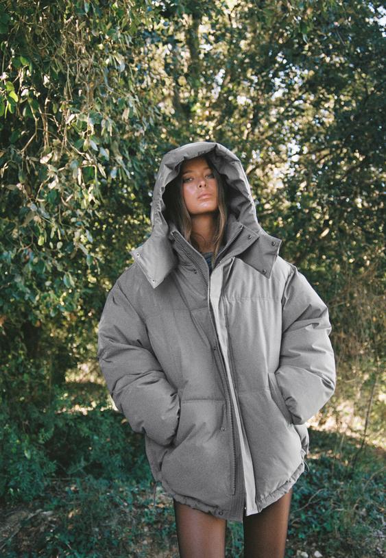 cazadora oversize acolchada capucha