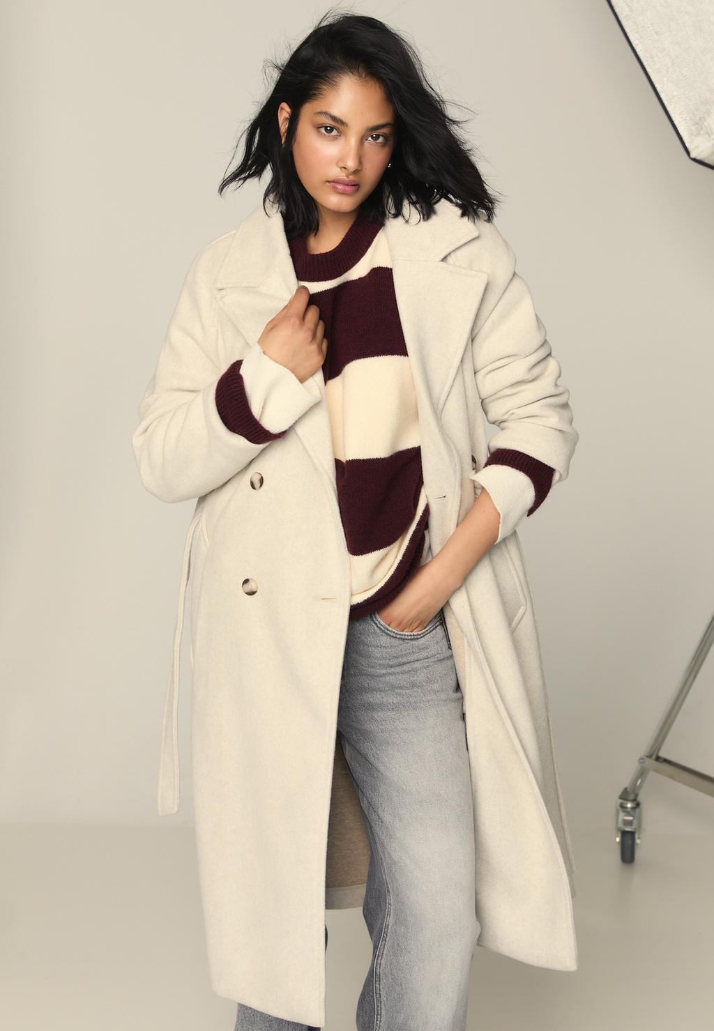 Abrigo trench tacto suave