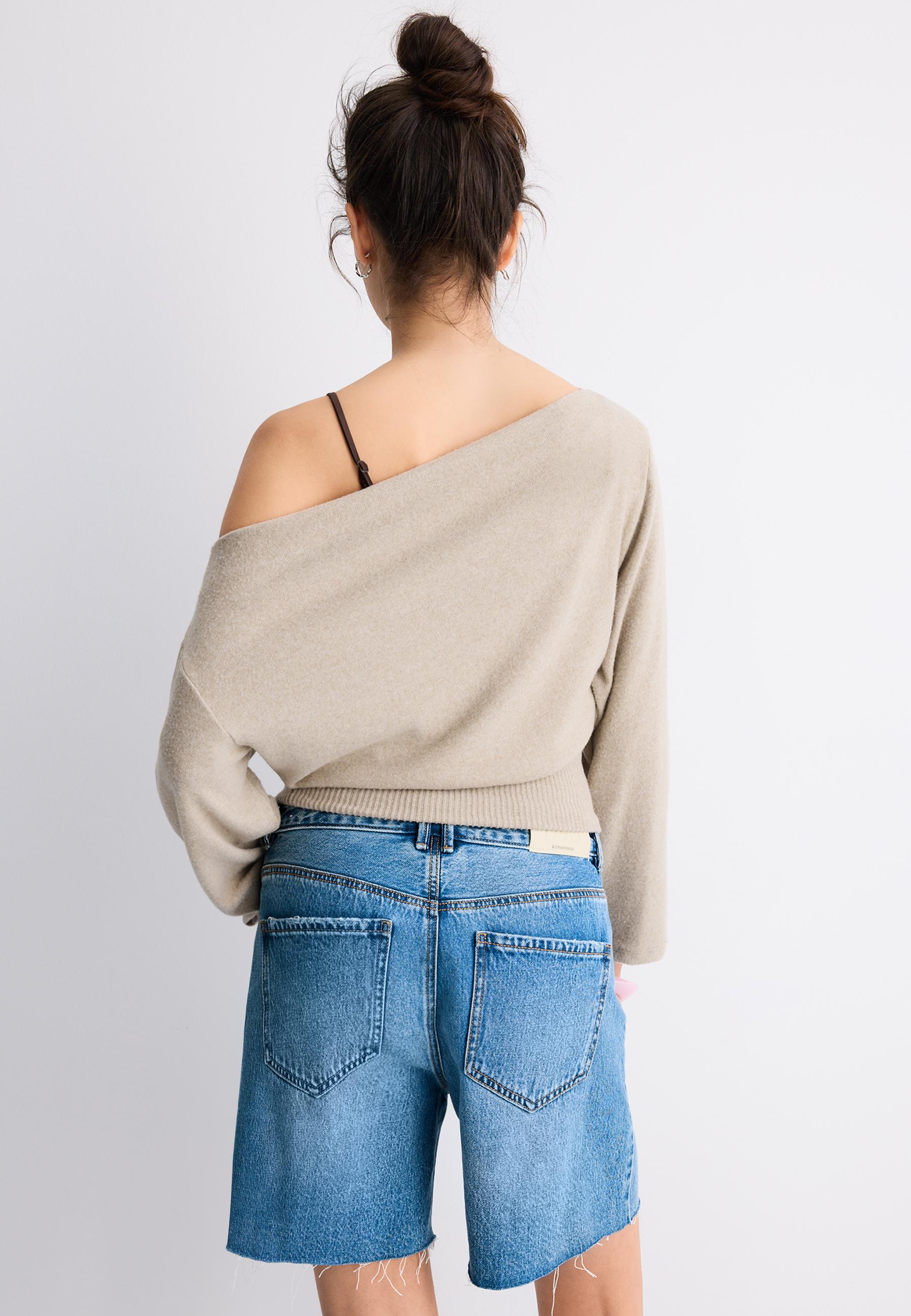 Boat neck knit T-shirt with sash belt — Stone