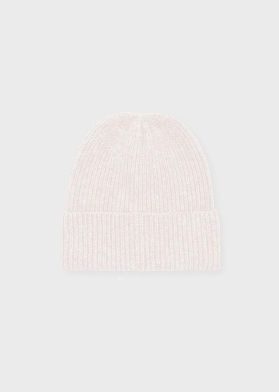 basic beanie with plaque detail