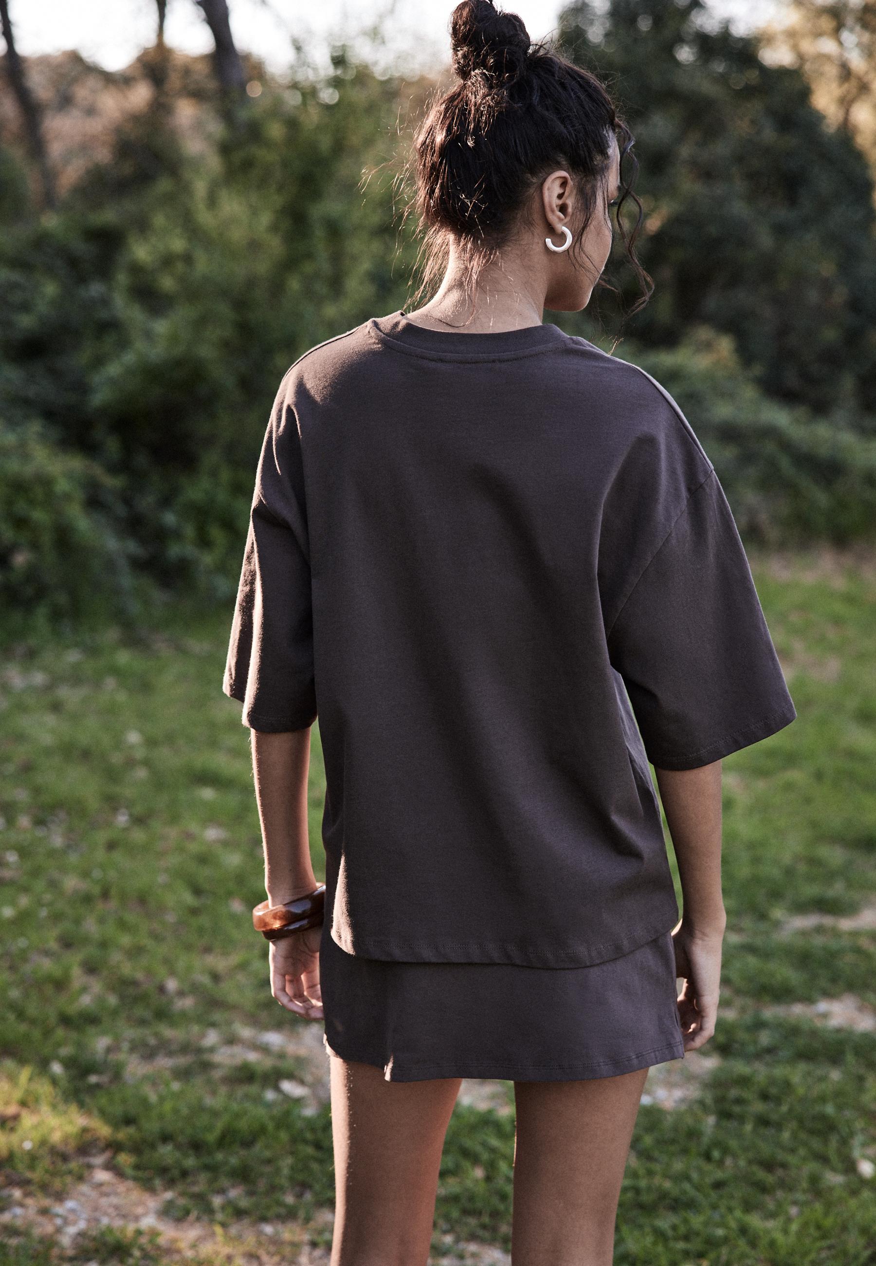 Short sleeve positional T-shirt — Brown