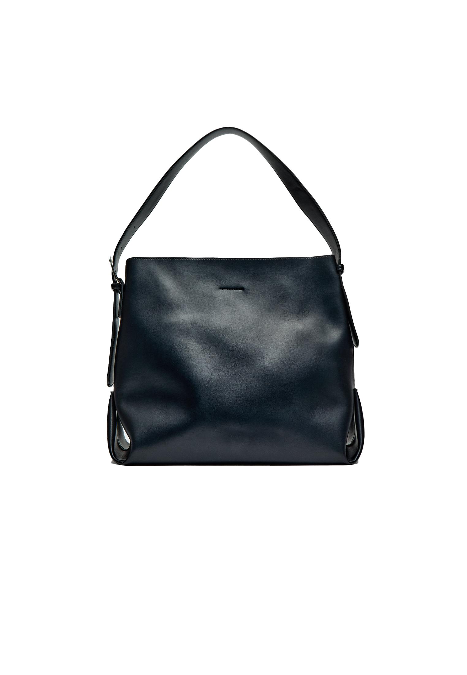日本から完全撤退【Stradivarius 】ストラディバリウス黒バッグ 日本から完全撤退【Stradivarius 】ストラディバリウス バッグ