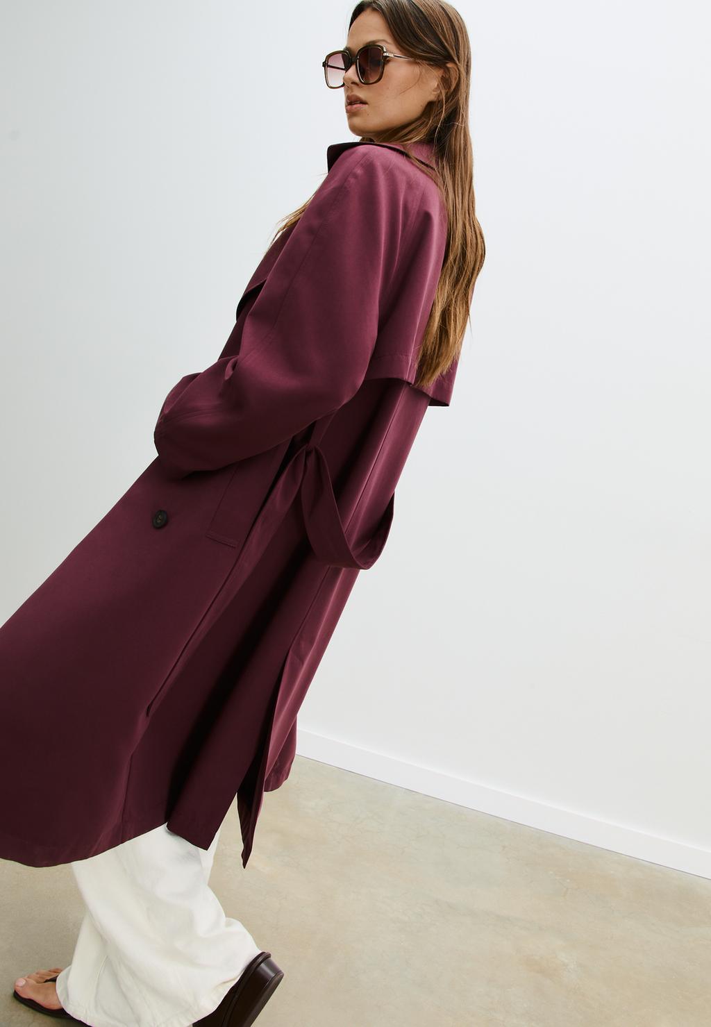 Trench fluido largo oversize