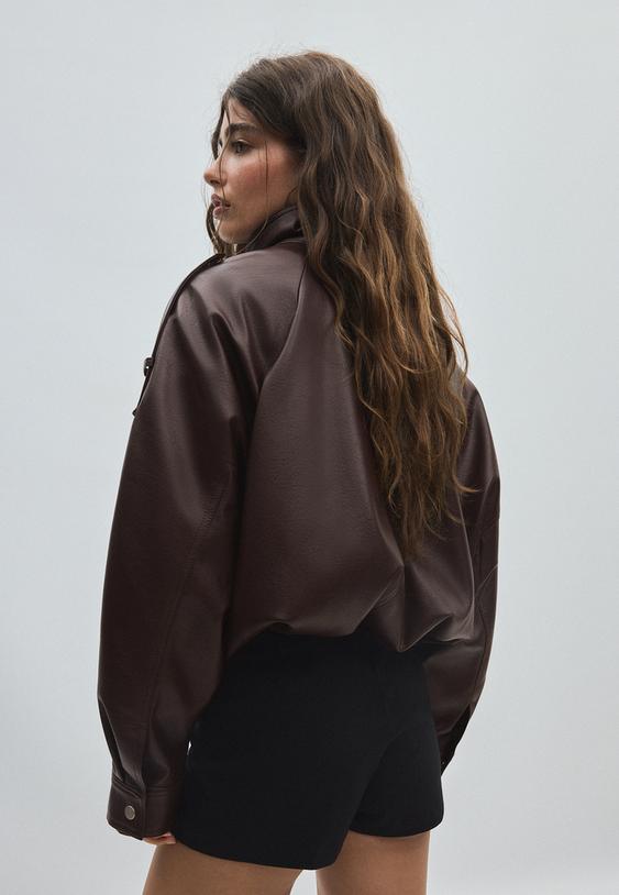 Stradivarius Oversize-Kunstlederjacke Braun M