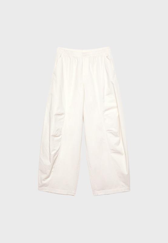 Pantalón barrel costuras