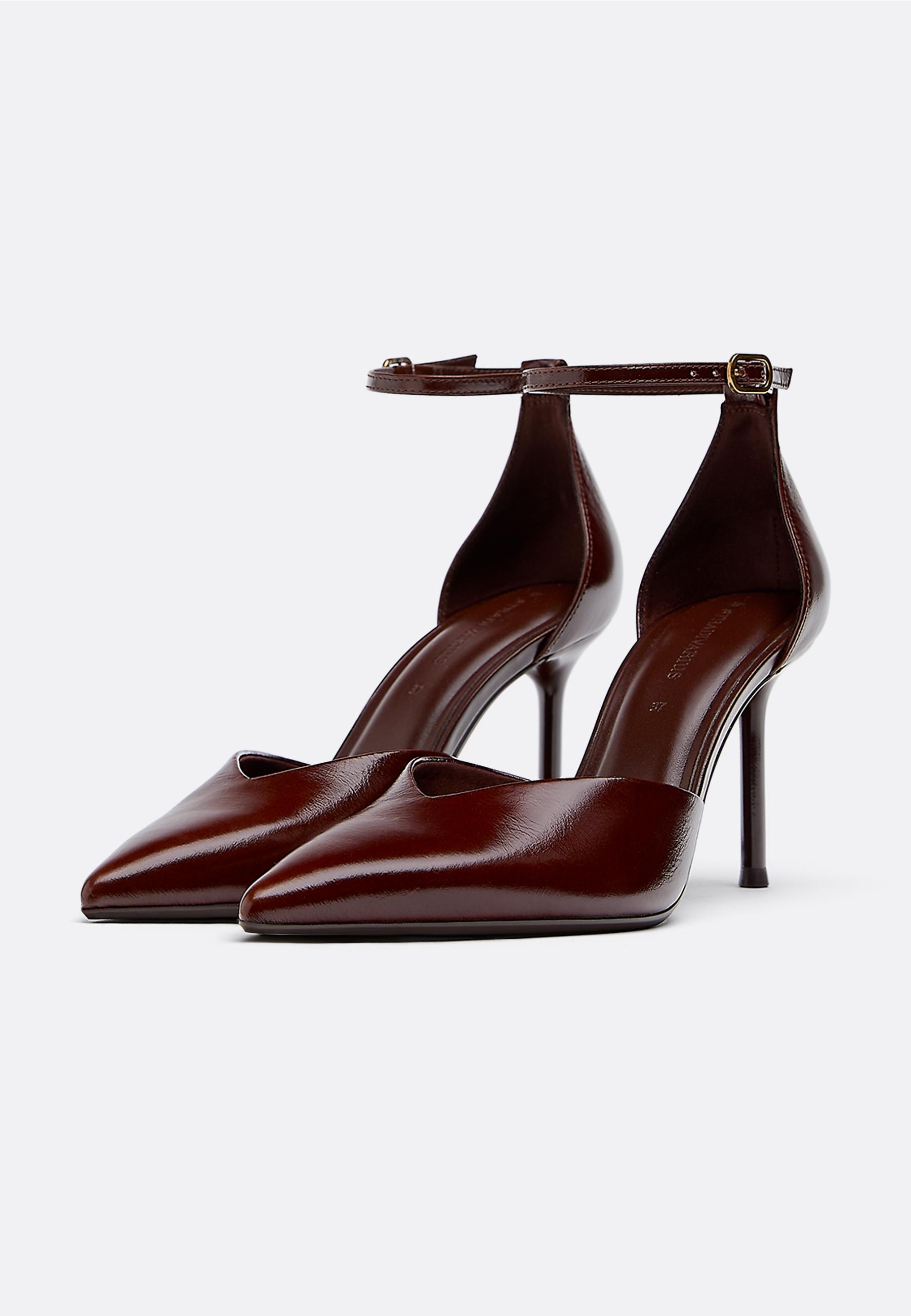 Leather heeled shoes — BROWN