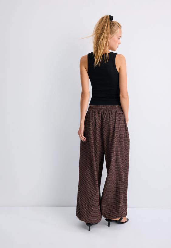 Stradivarius Check Balloon Trousers Pale Camel S