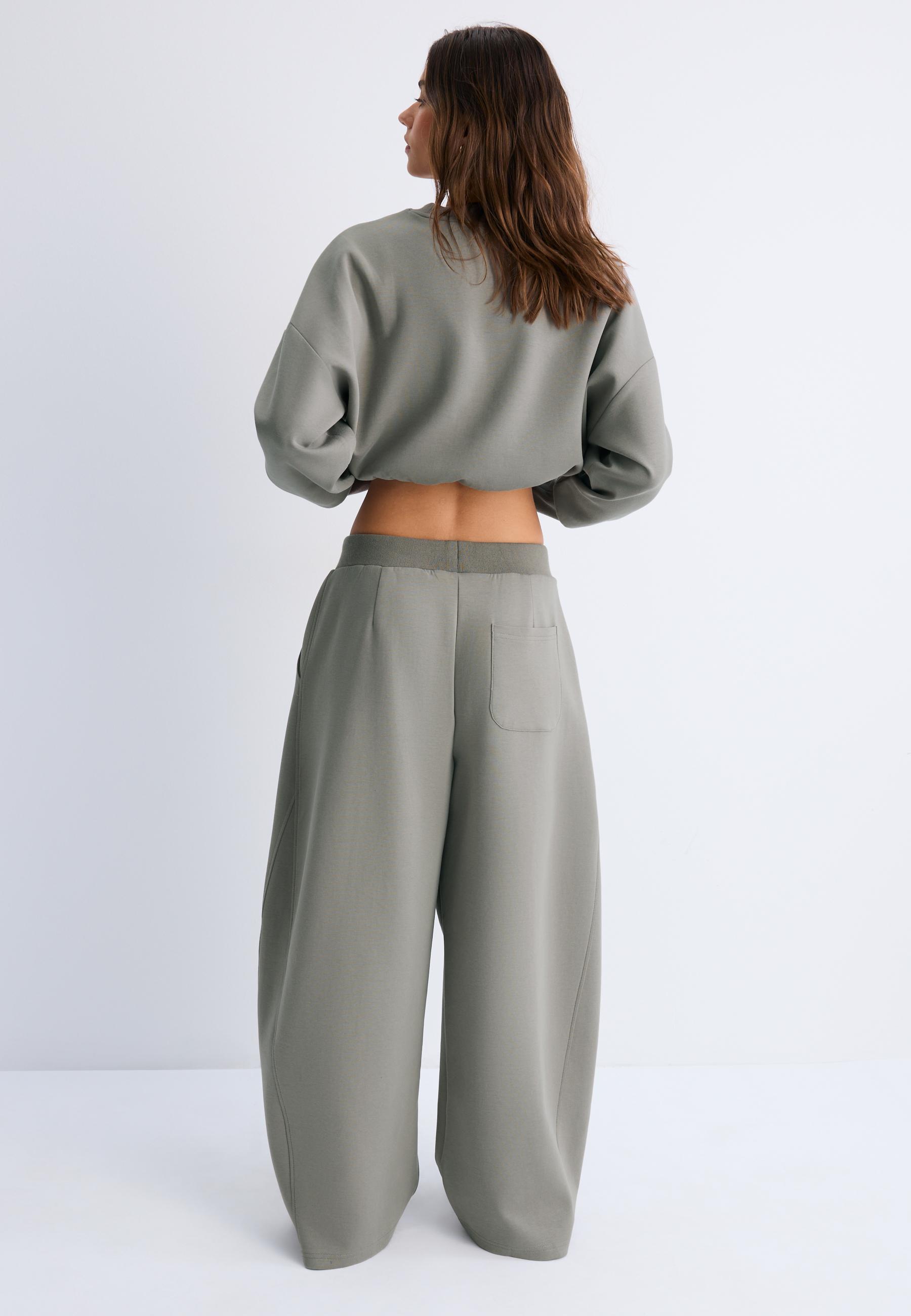 Wide-leg barrel jogger trousers — Brown