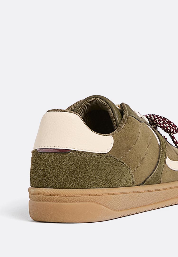 zapatilla casual serraje