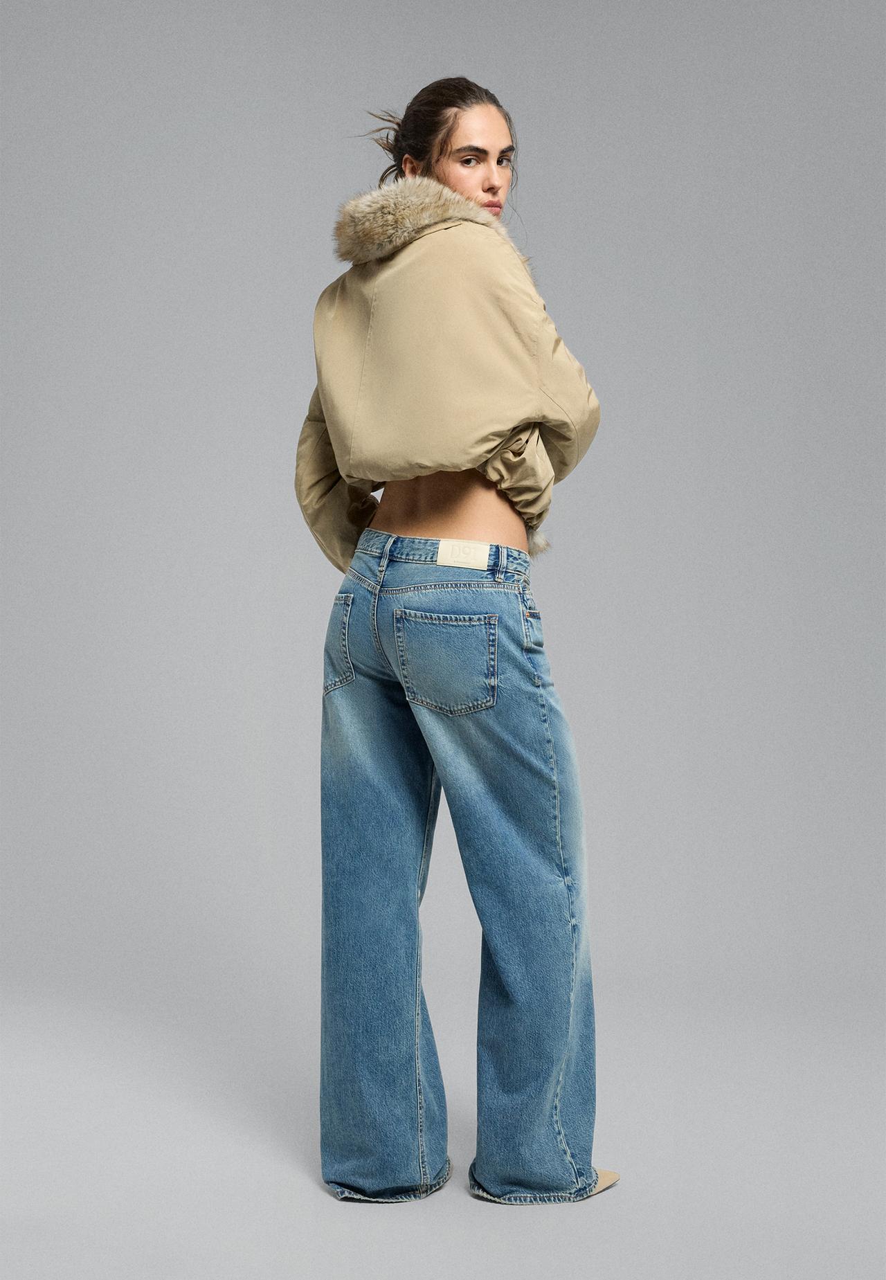D91 low-rise wide-leg jeans — MEDIUM DENIM WASH