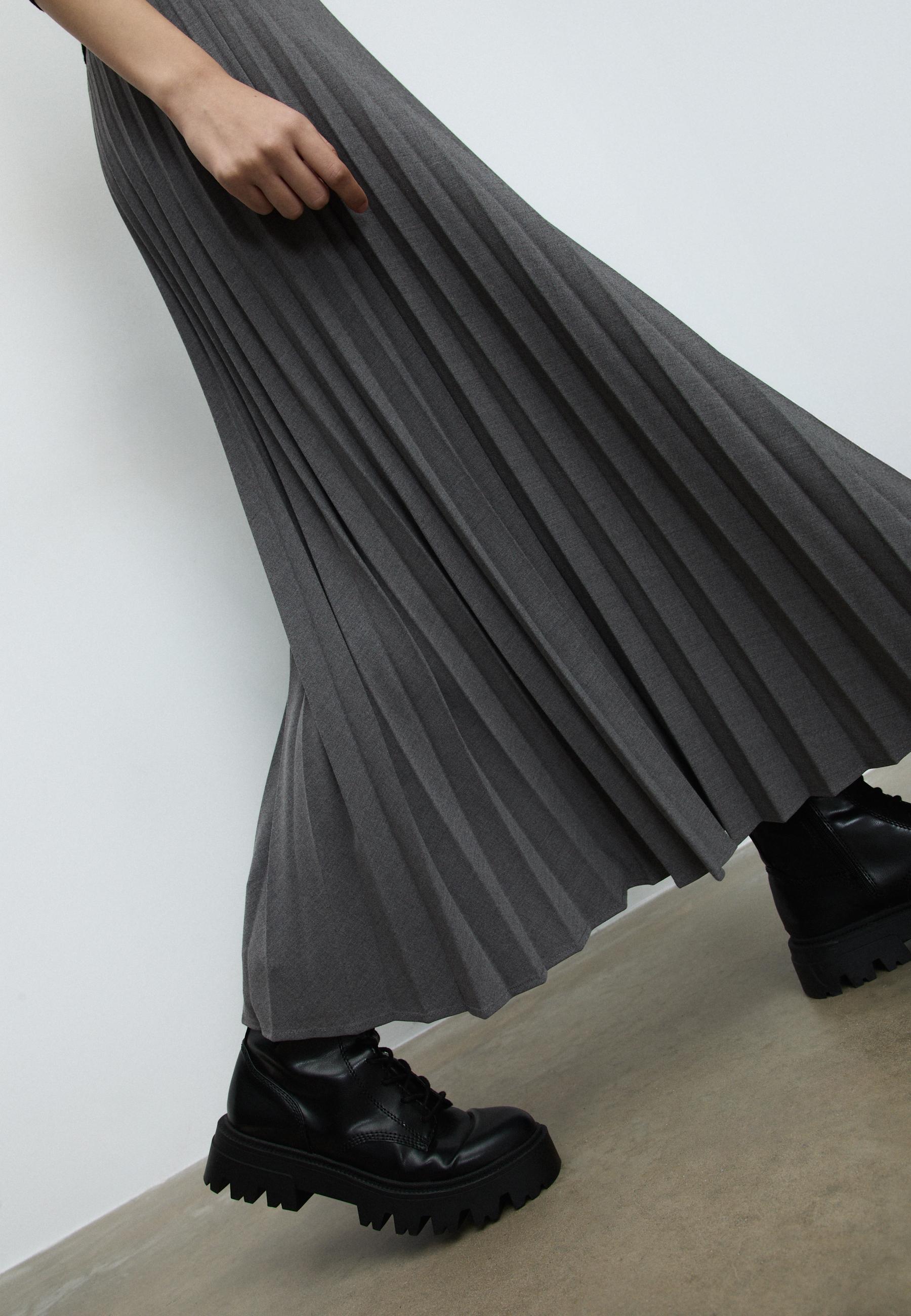 Pleated maxi skirt - Women's fashion | Stradivarius Saudi Arabia