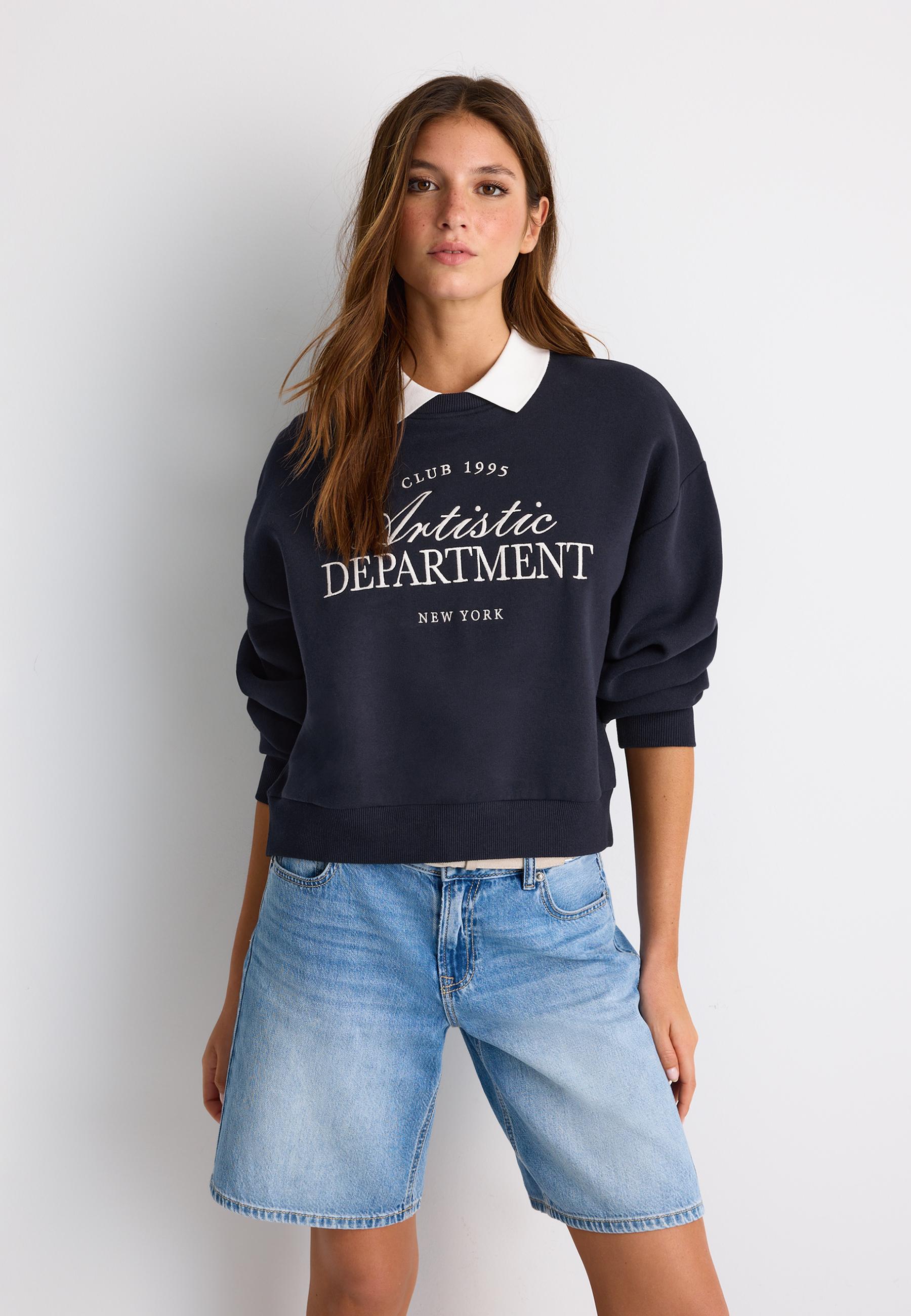 Embroidered polo collar sweatshirt — Dark blue