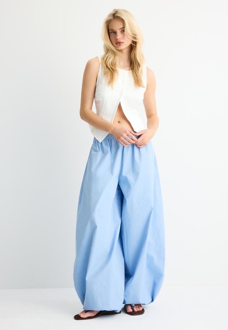 Stradivarius Τοπ Με Κουμπιά Και Υφή Εκρού Xs