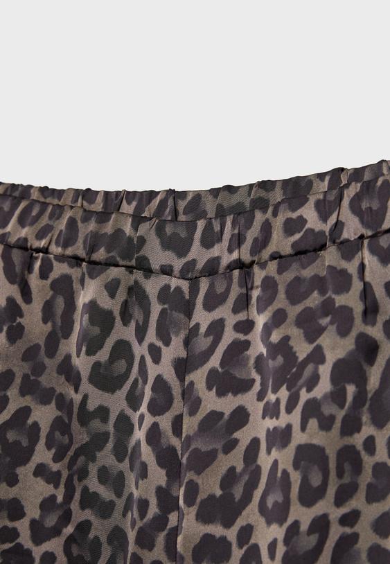 Desenli dökümlü saten pantolon - Görsel 8