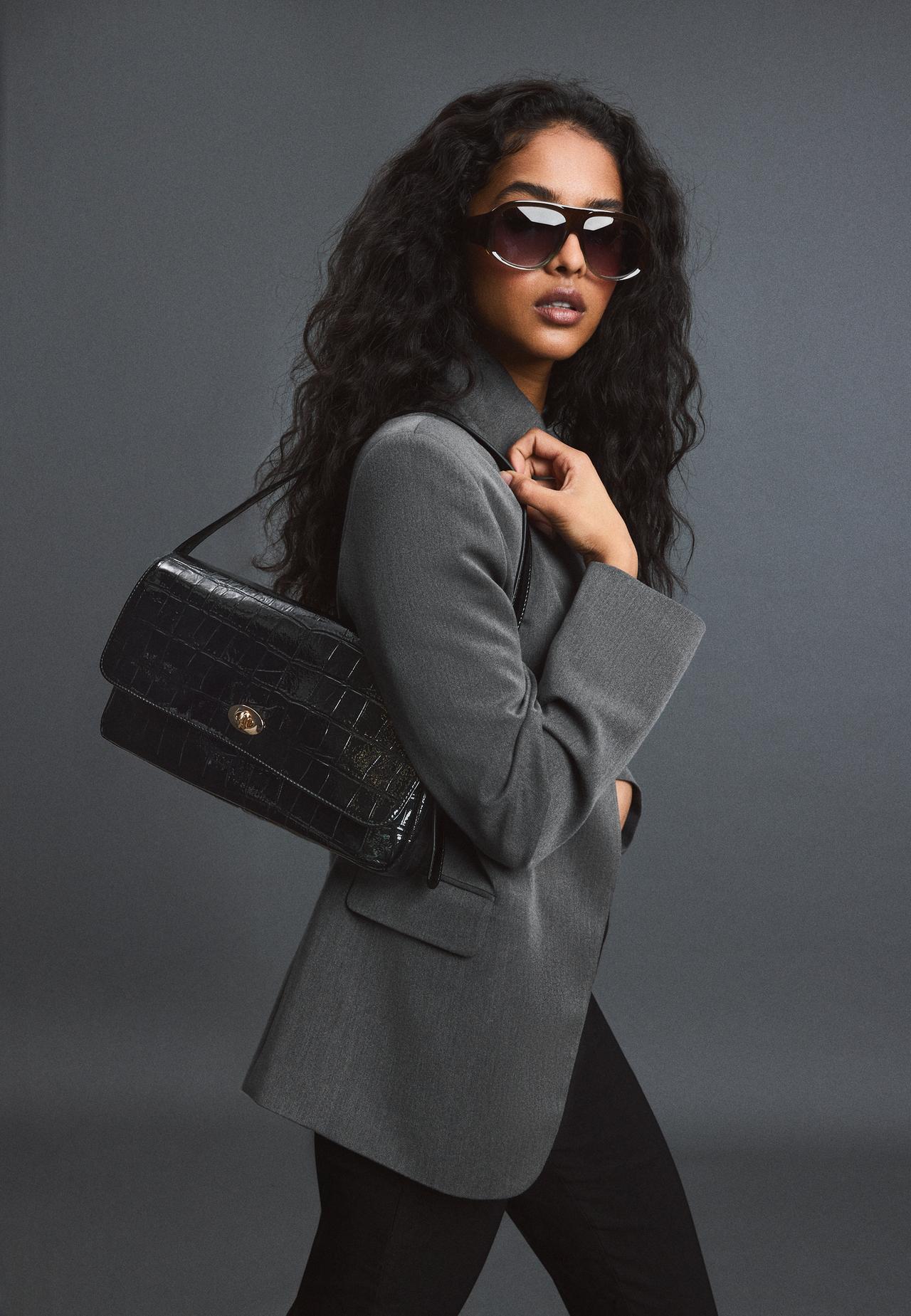 Maxi mock croc shoulder bag — Black