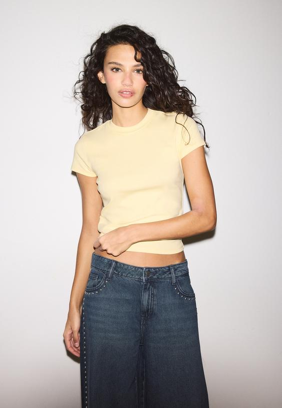 Stradivarius Basic Short Sleeve Round Neck T-Shirt Pastel Yellow M