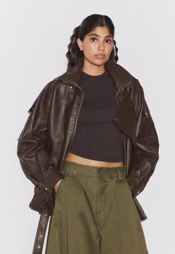 giacca oversize con risvolto in finta pelle