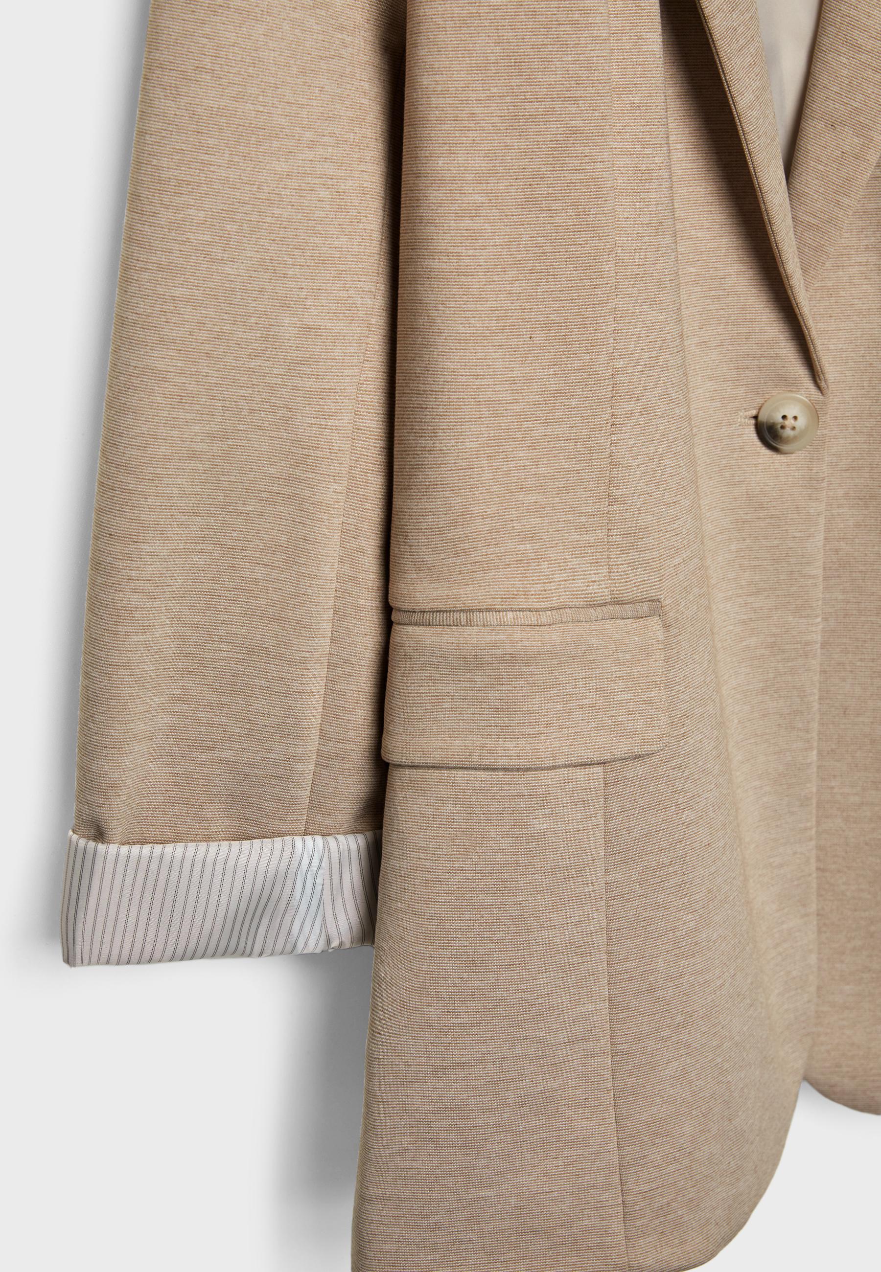 Basic knit blazer — Ecru