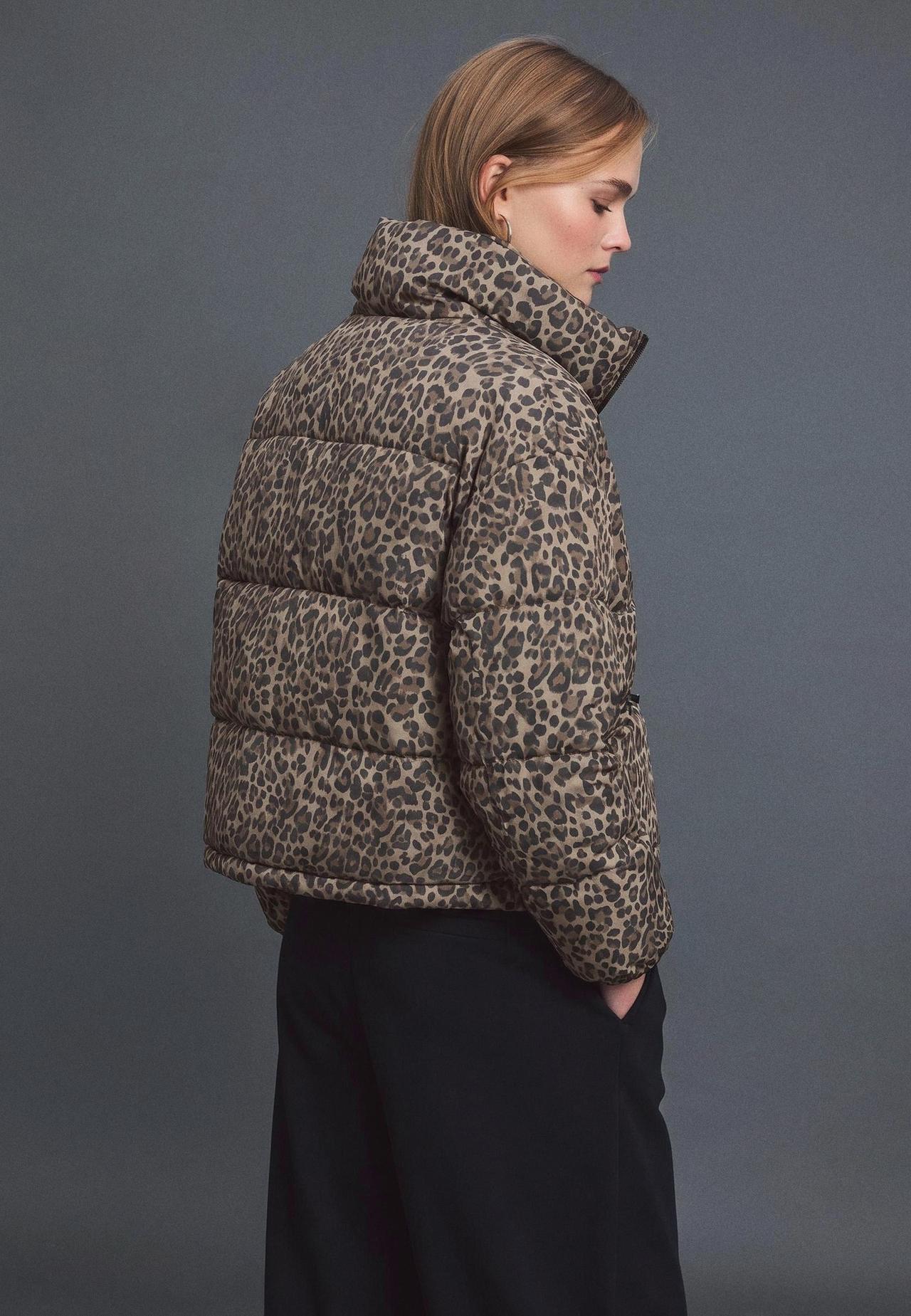 Animal print high neck cropped puffer jacket — Mid beige