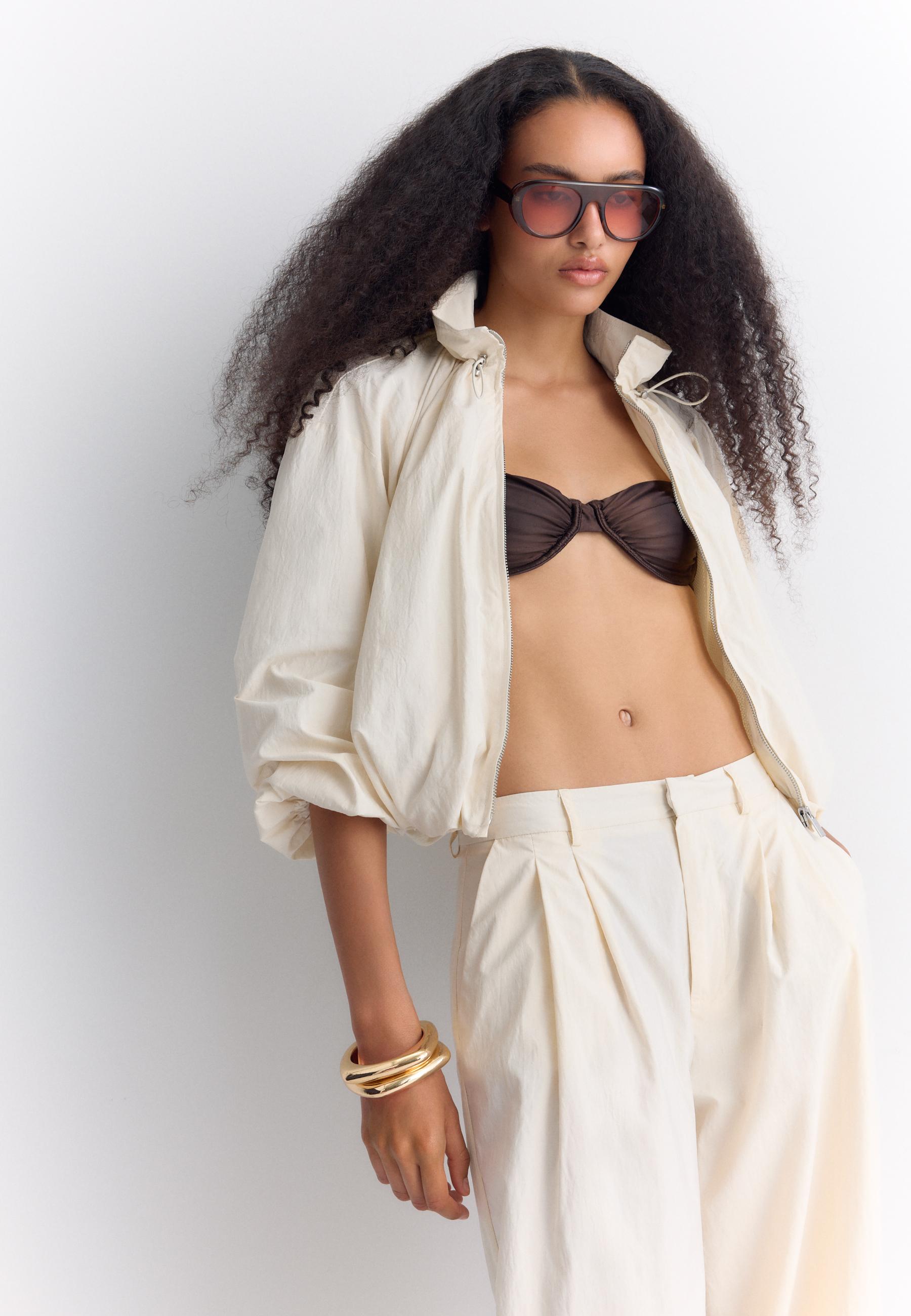Darted technical sarouel trousers — Ecru