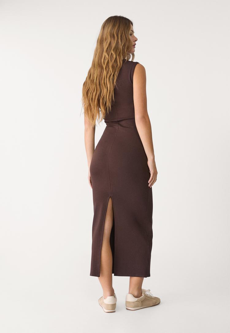 vestido midi escote cuadrado