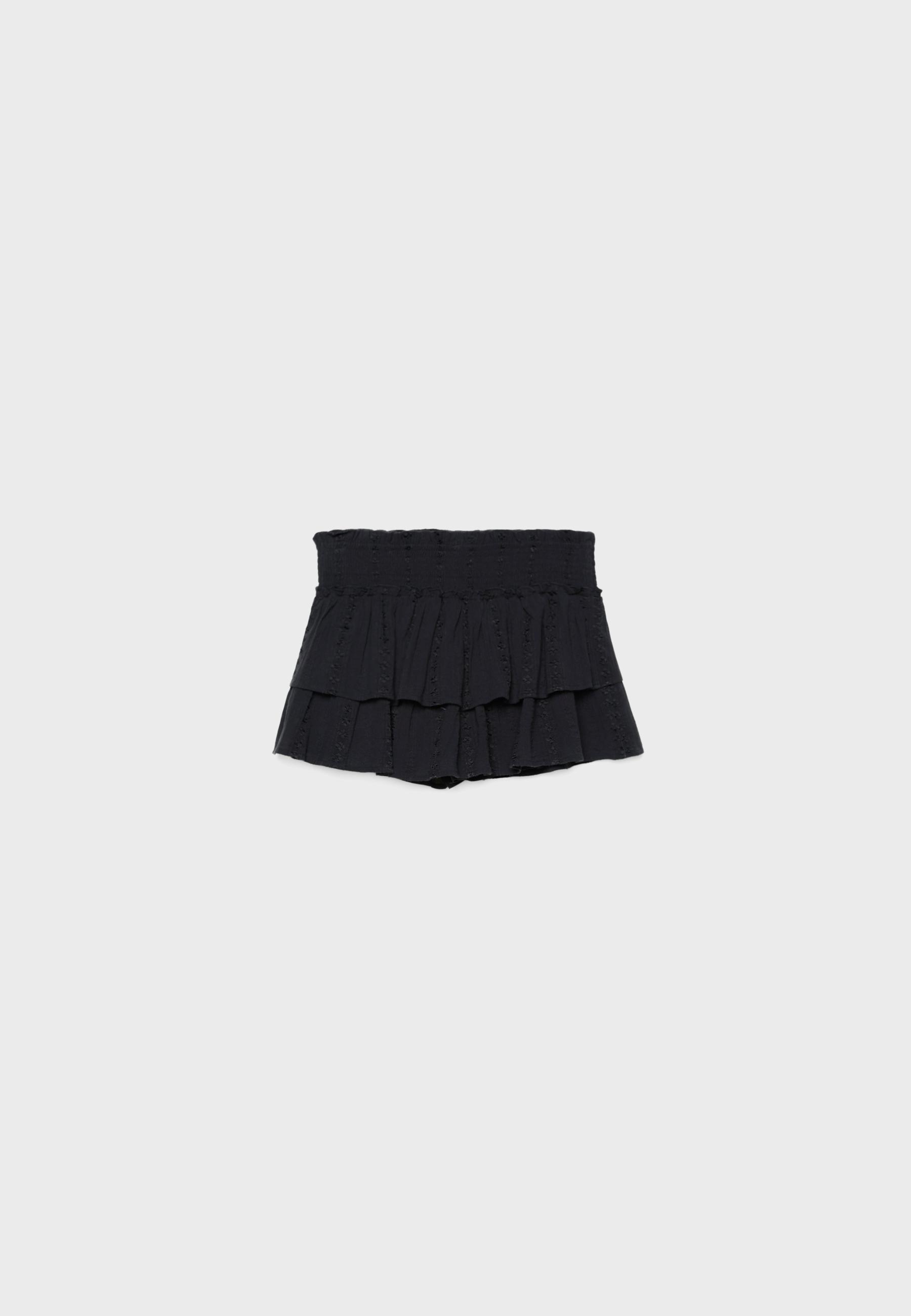 Flowing skort with ruffles — Black