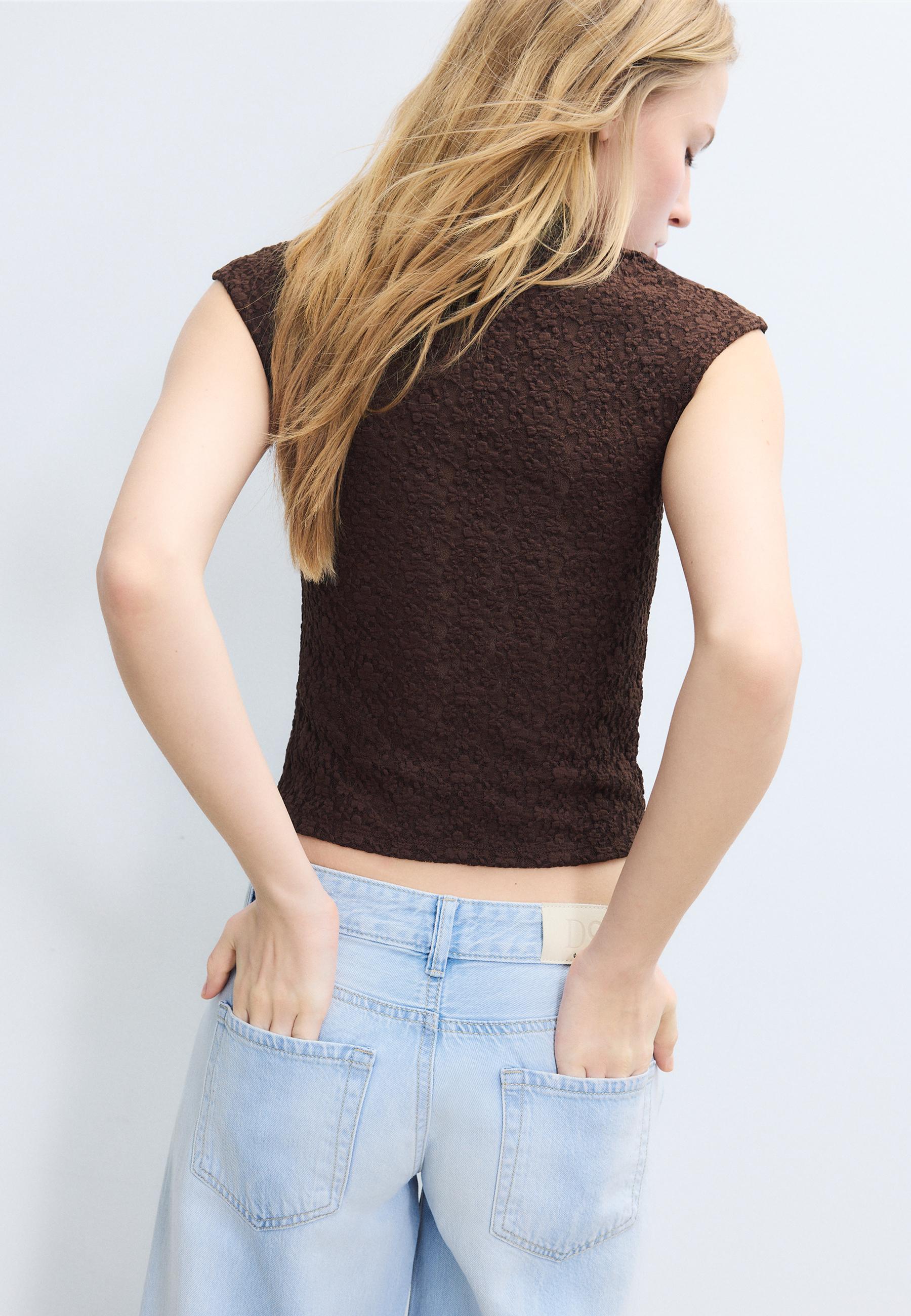 Lace stand collar top — Brown
