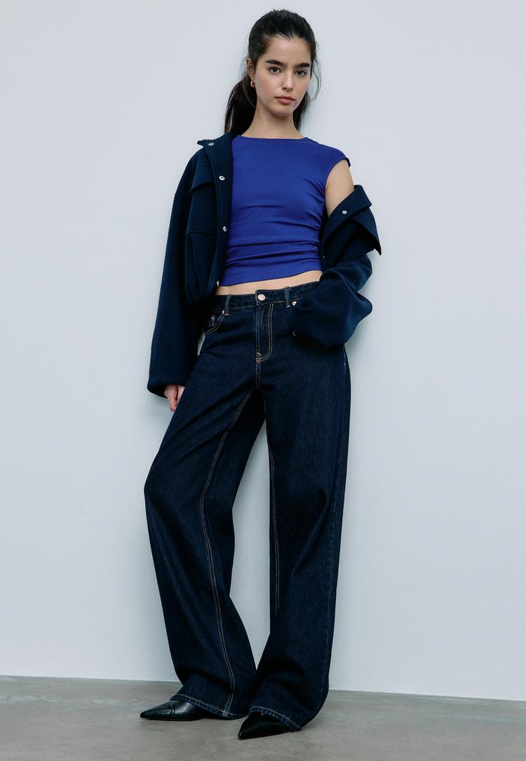 Stradivarius Βασική Εφαρμοστή Μπλούζα Με Σούρες Μπλε Ελεκτρίκ S