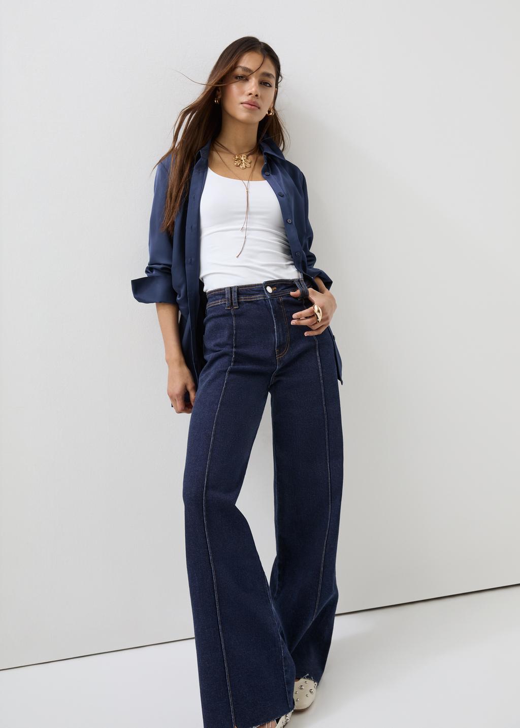 D63 Wide-leg jeans with seams