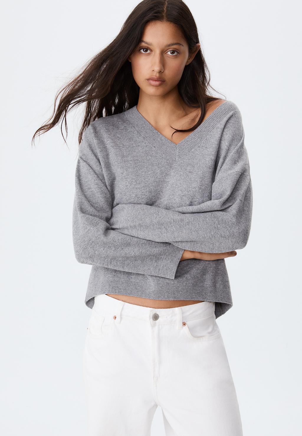Soft-touch basic knit sweater