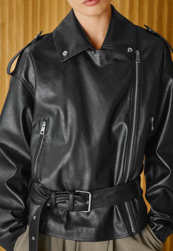 bikerjacke-aus-kunstleder-mit-gurtel