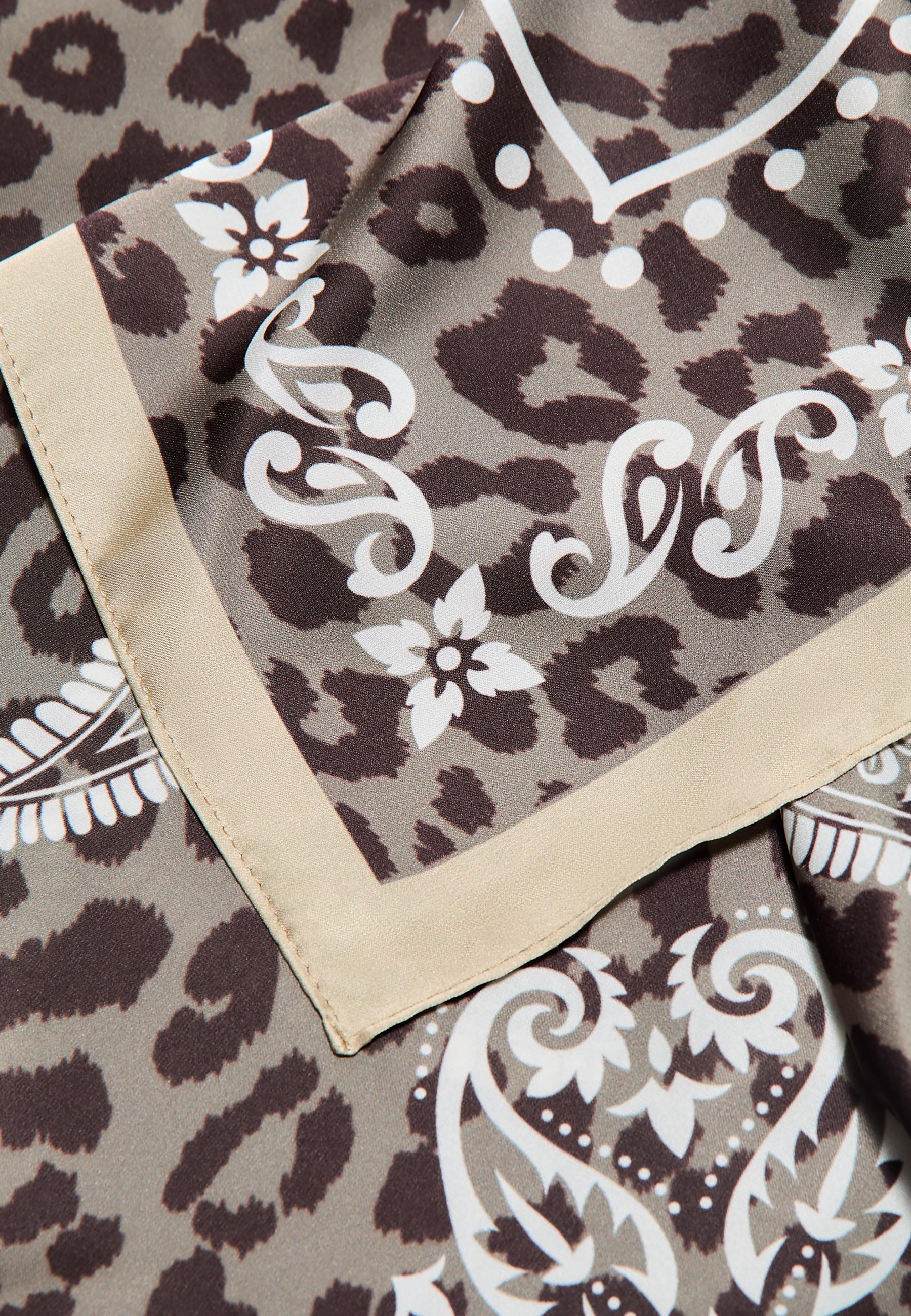 Leopard print scarf — Khaki
