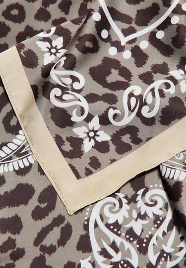 Leopard print scarf — Khaki 3
