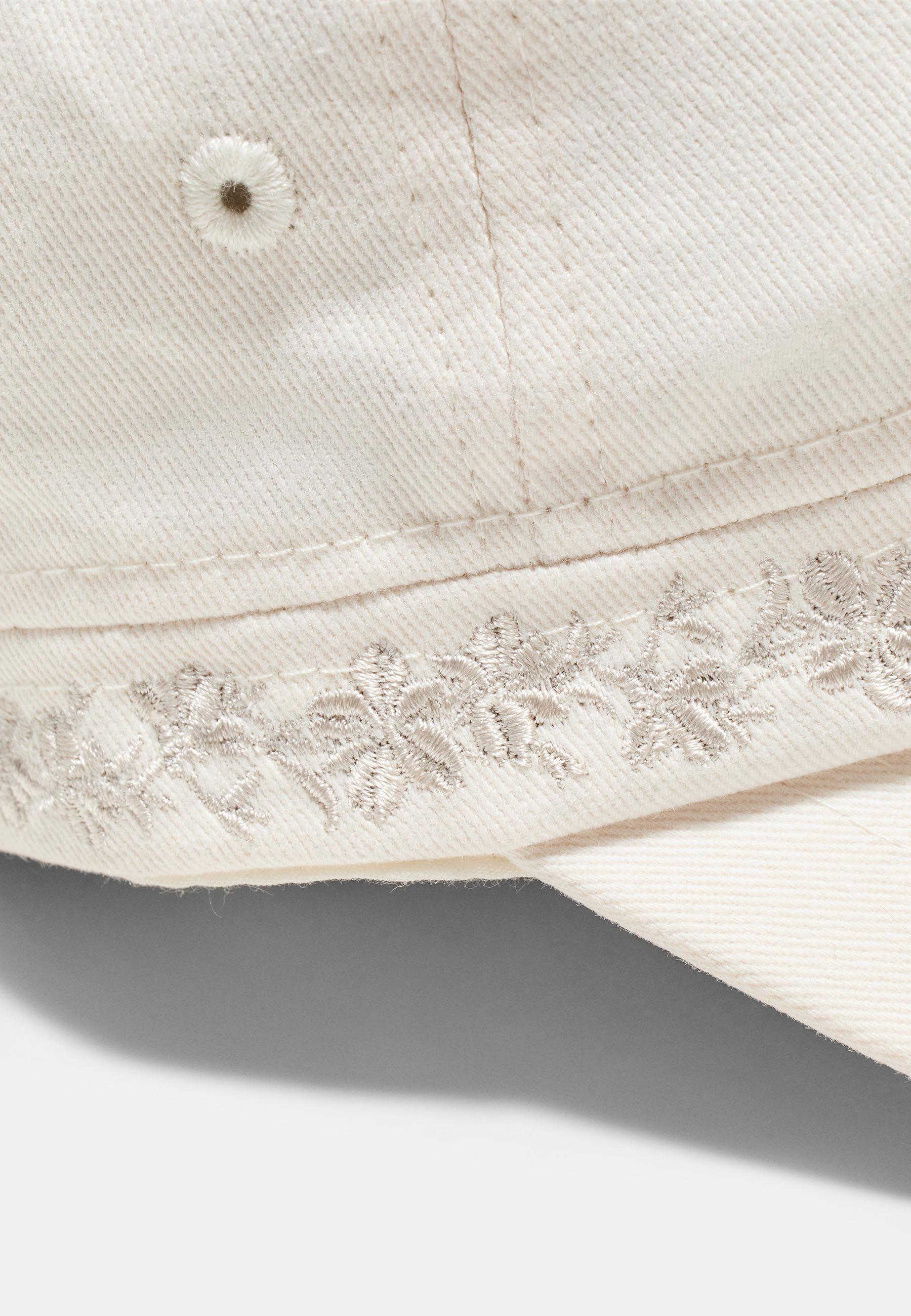 Embroidered sailor cap — Ecru