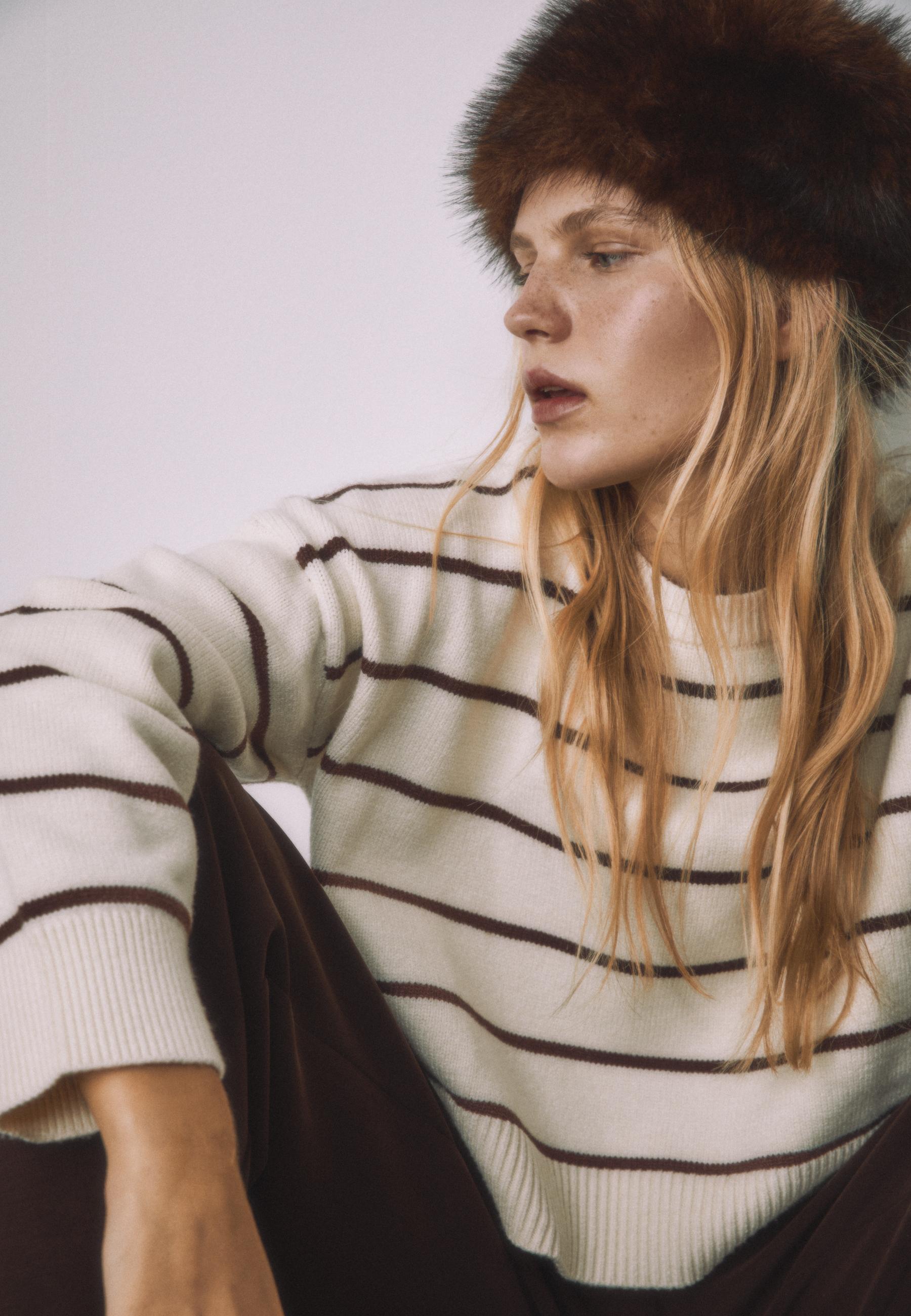 Cropped striped knit jumper — Vanilla