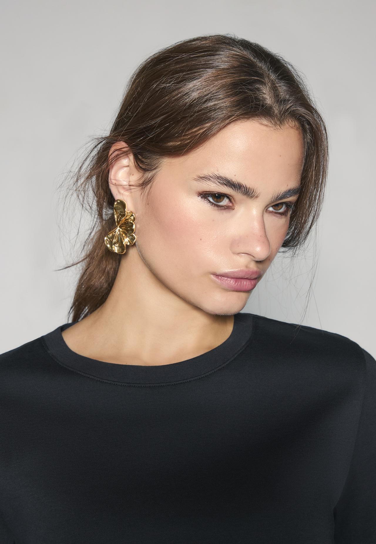 Flower fan earrings — Gold